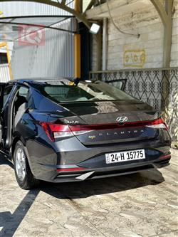 هیوندای ئەلەنترا